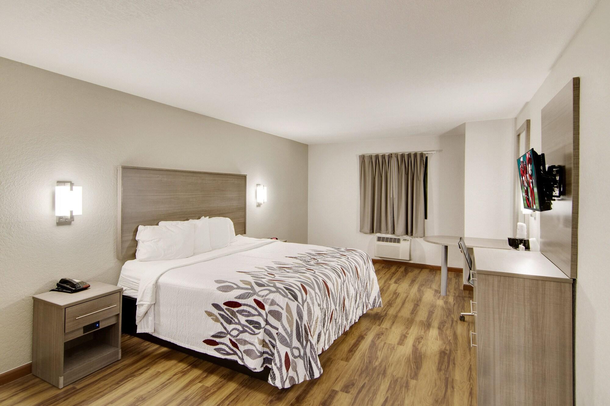 Red Roof Inn & Suites Pensacola-Nas Corry Beach Haven Eksteriør billede